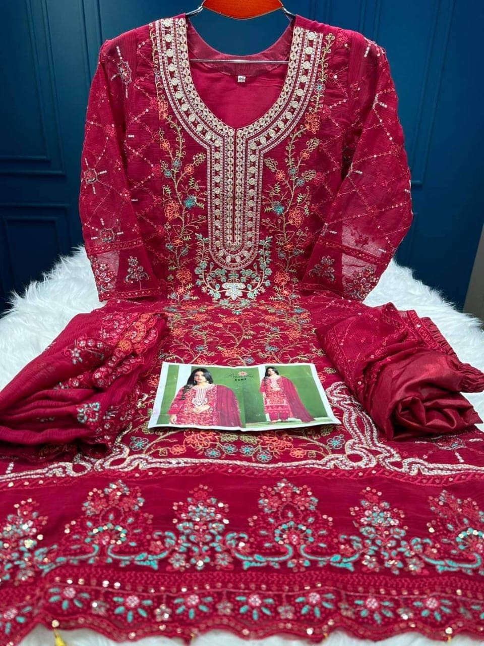 ? New Arrival! Pakistani Crept Chinon Three Piece ?