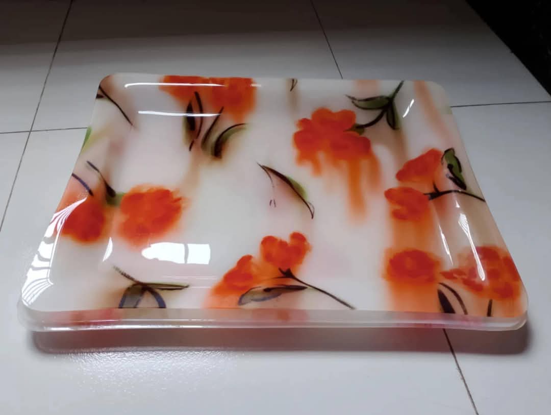 Acrylic tray
