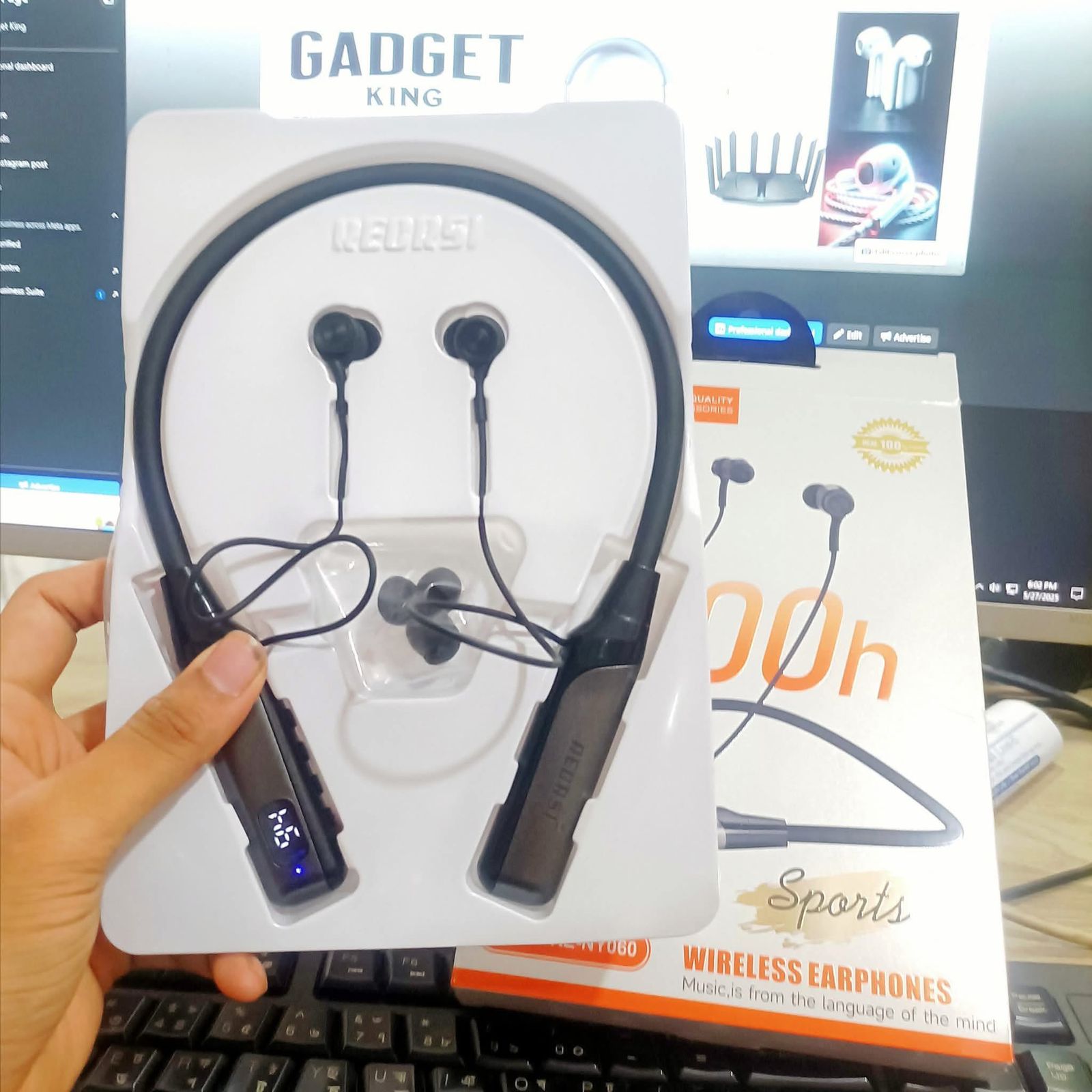 Recrsi RE-NY060 Wireless Neckband