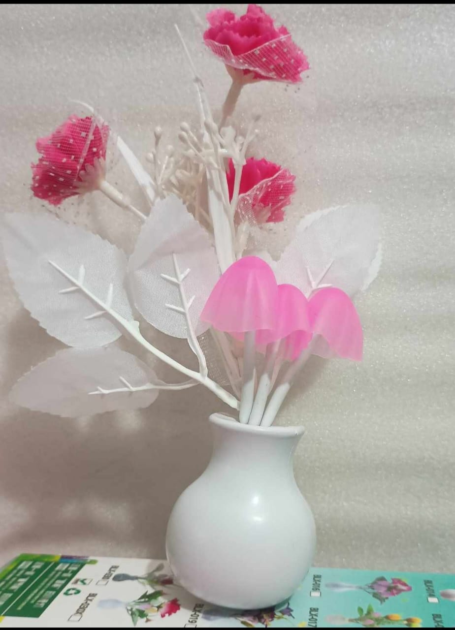 Automatic LED Night Light Flower Vase Lamp with Day-Night Sensor – Decorative Plug-in Wall Light