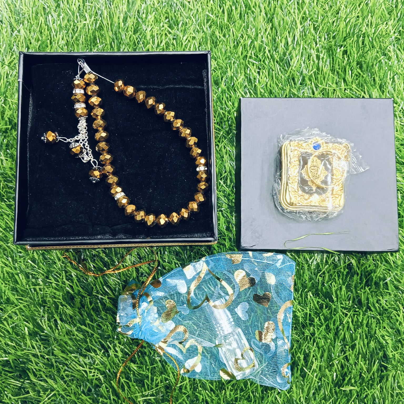 কাবা হাদিয়া বক্স Premium Combo Attar, Tajbee & Mini Quran Package #Code: 8303