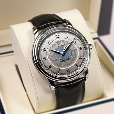 Official Premium Watch Men’s Quartz Watch Classic Fashion Waterproof (Silver)