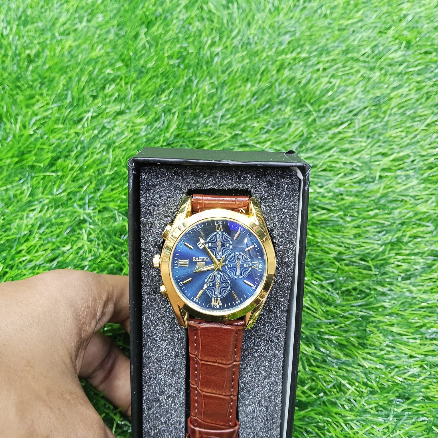OLEVS 5610 New Luxury Fashion Glass Quartz Analog Men Watch-Water Resistant Code : 3239