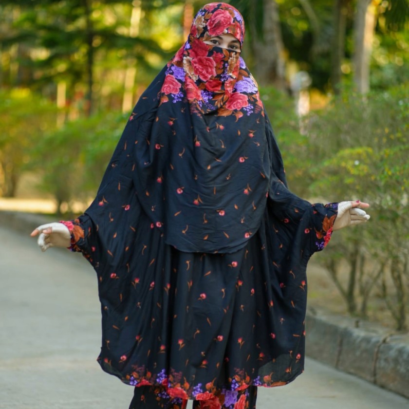 Niqab set for women