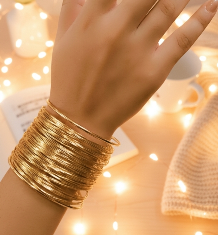 Multilayered bracelet for women