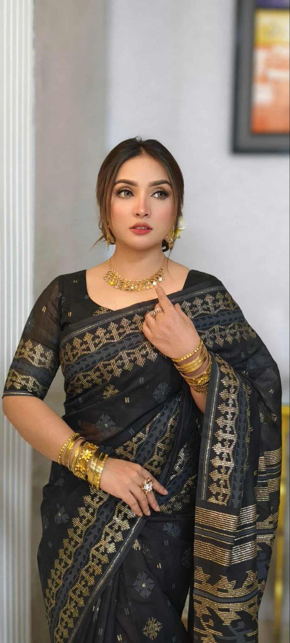স্কিন প্রিন্ট শাড়ি