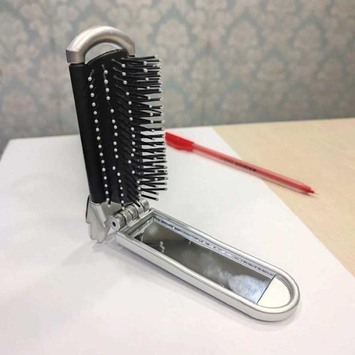 Mini Foldable Brush Comb
