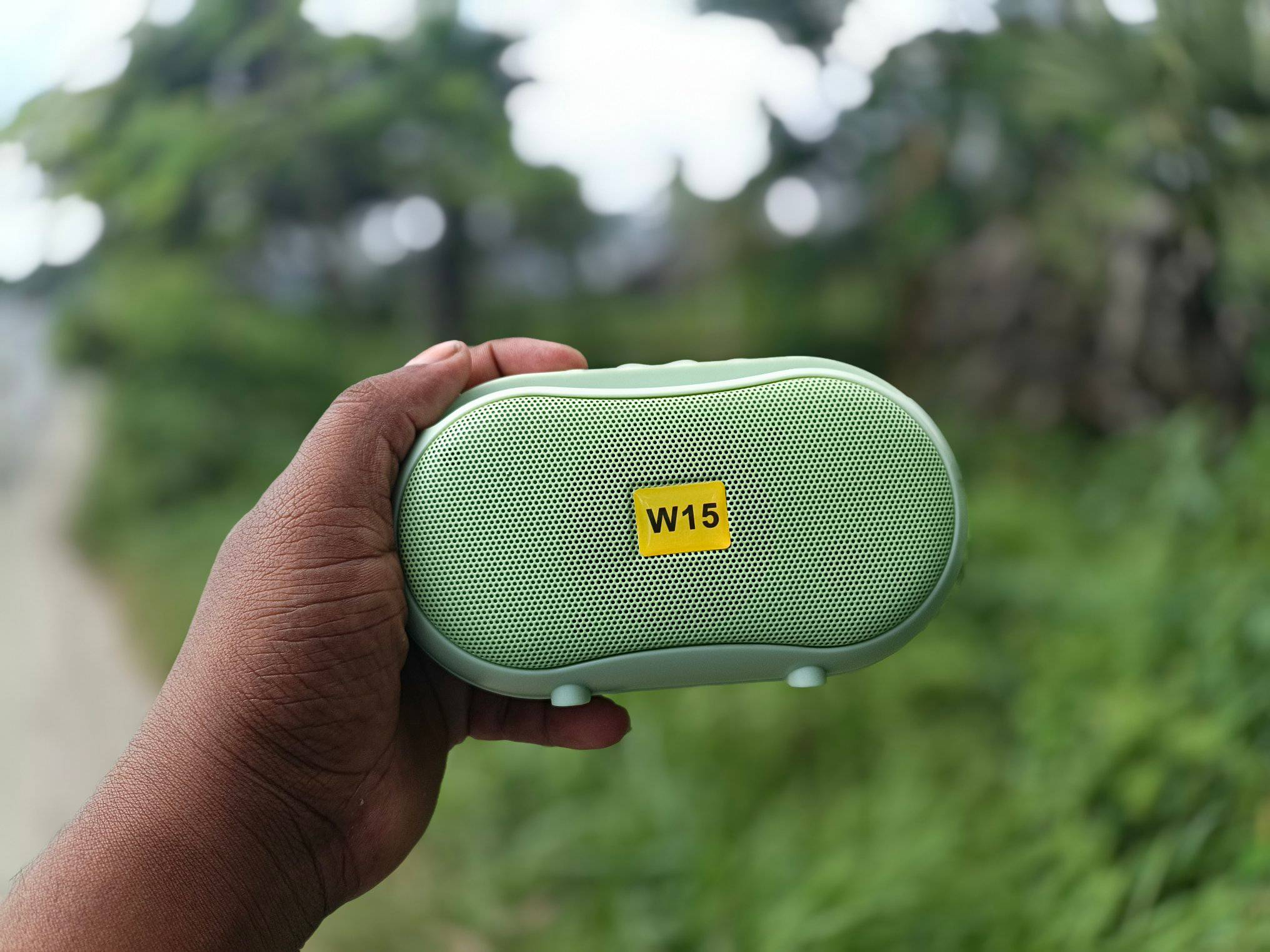 ? W15 Bluetooth Speaker – স্টাইলিশ লুক + পাওয়ারফুল পারফরম্যান্স! ?