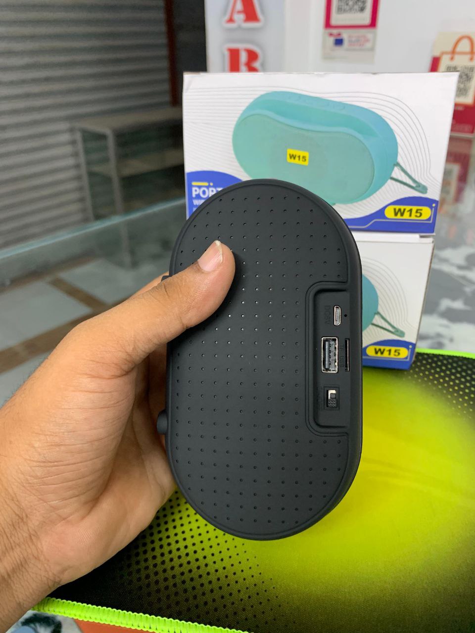 ? W15 Bluetooth Speaker – স্টাইলিশ লুক + পাওয়ারফুল পারফরম্যান্স! ?