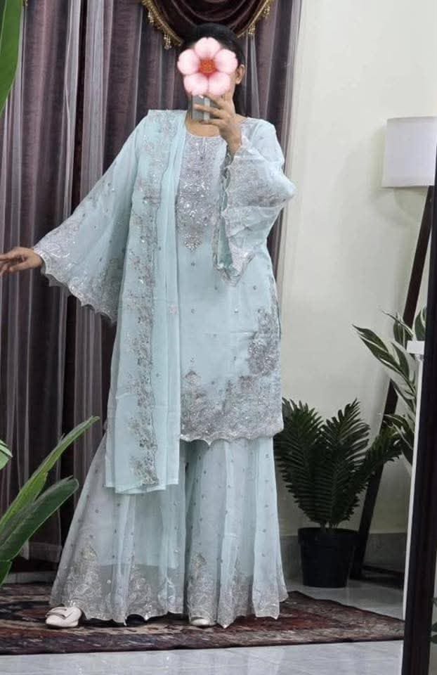 নিউ ভাইরাল প্রিয়িয়াম গর্জিয়াস থ্রি পিছ