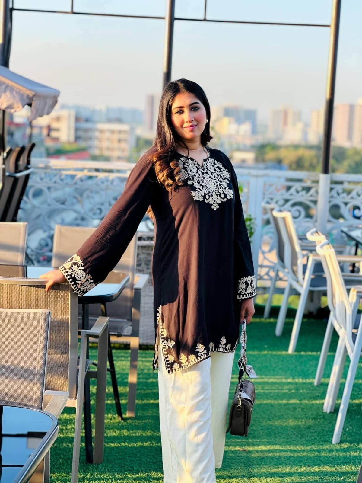 কালোকান্তি” টু পিস