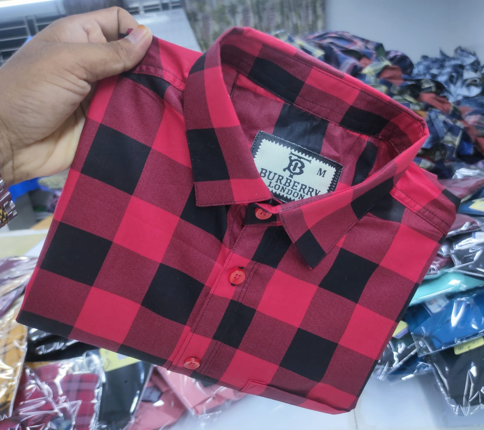 Burberry full Sleeve Cotton Print Shirt Color and quality 100% guarantee
