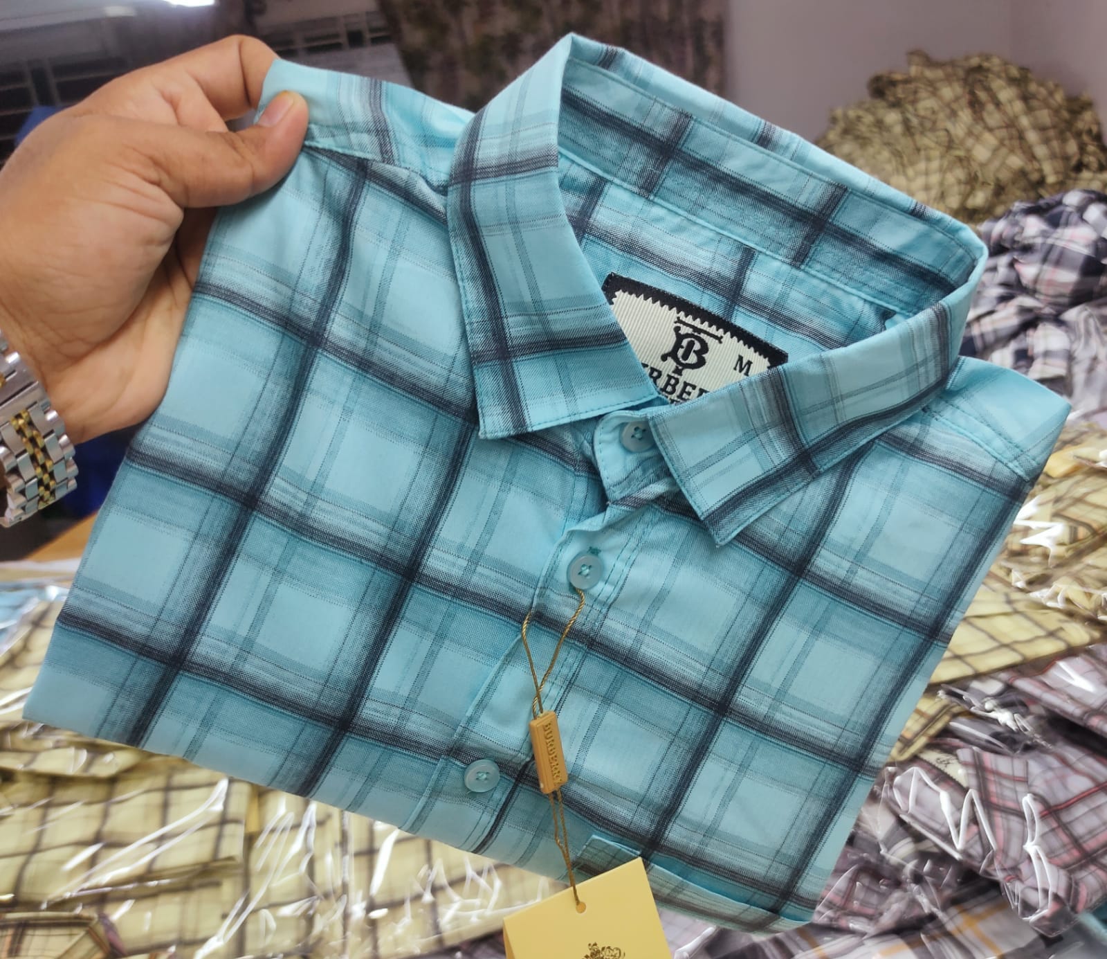 Burberry full Sleeve Cotton Print Shirt Color and quality 100% guarantee