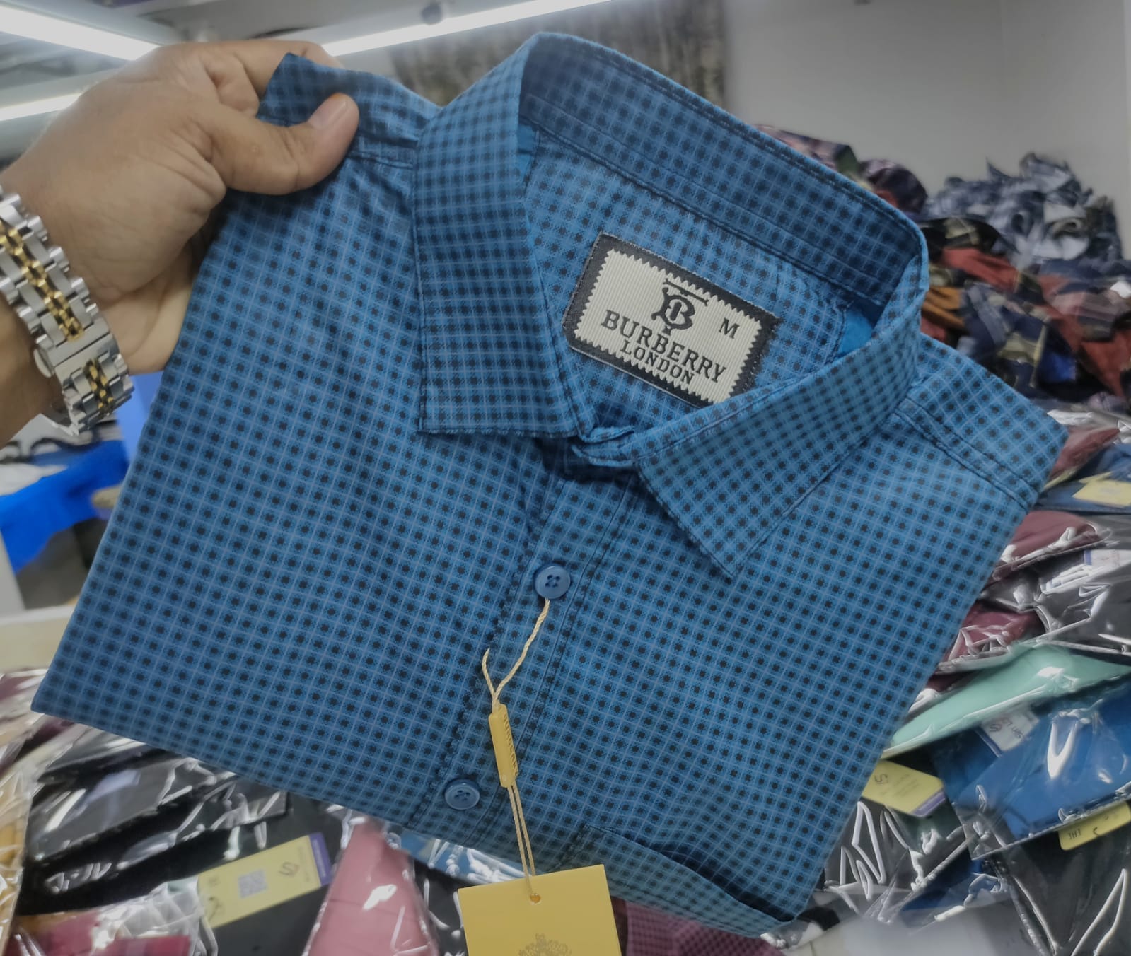 Burberry full Sleeve Cotton Print Shirt Color and quality 100% guarantee