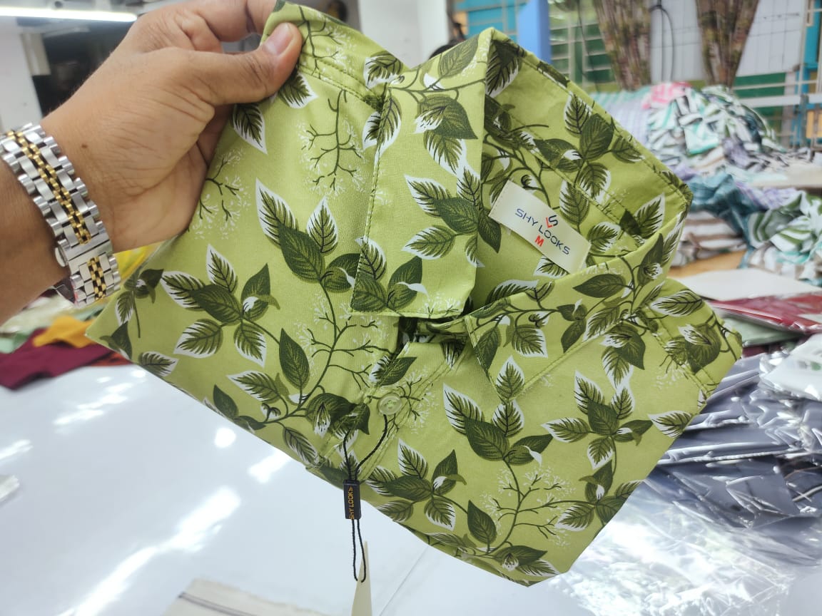 গ্রীষ্মের জন্য সেরা shirt : Shy Looks Cotton Half Sleeve Shirt