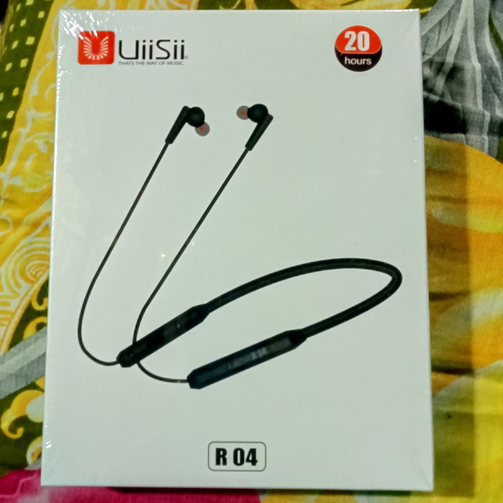 Uiisii r04