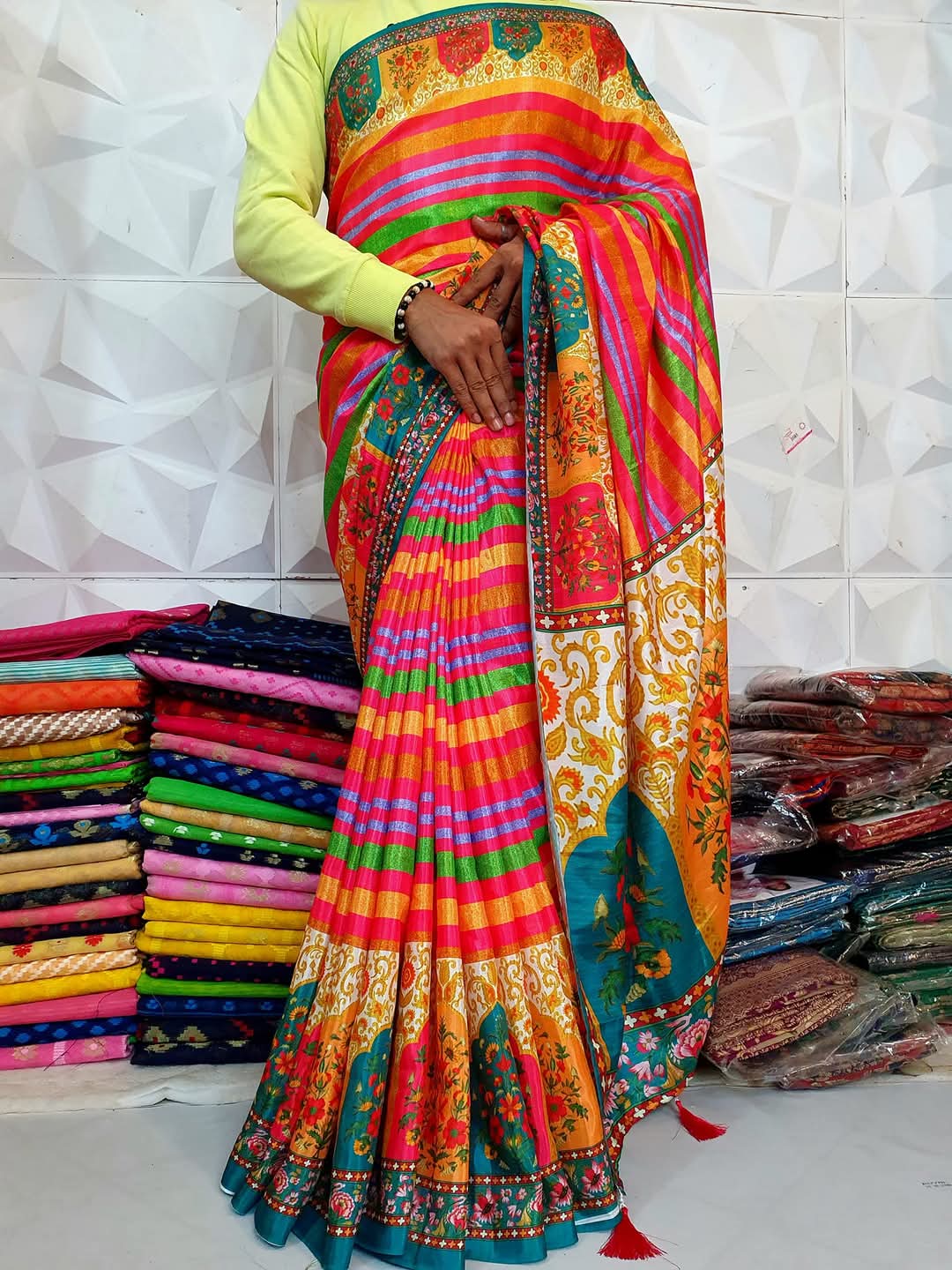 Fashionable and Comfortable Premium Silk Batik Saree for Women With Blouse Piece 3