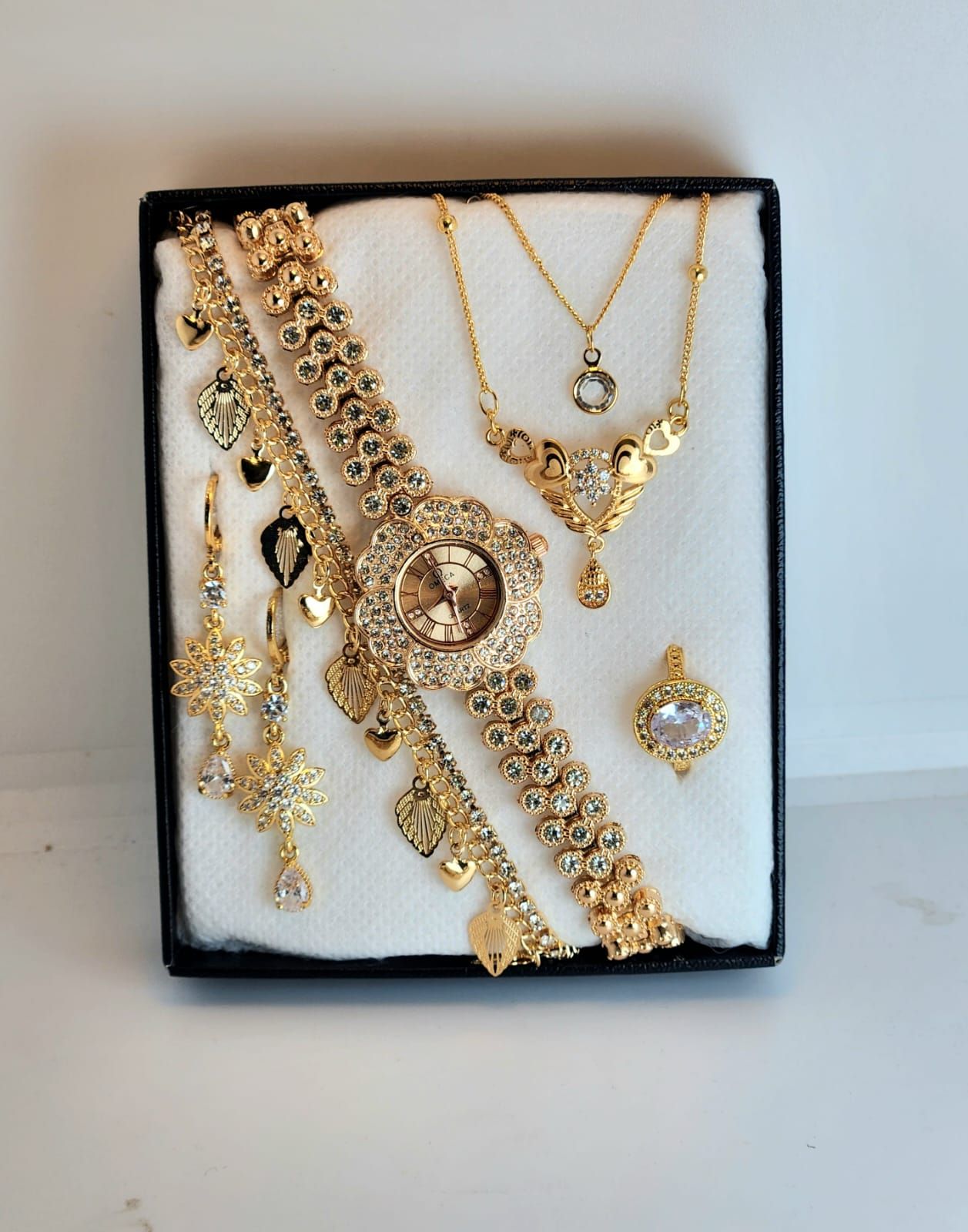 Women Watch Combo