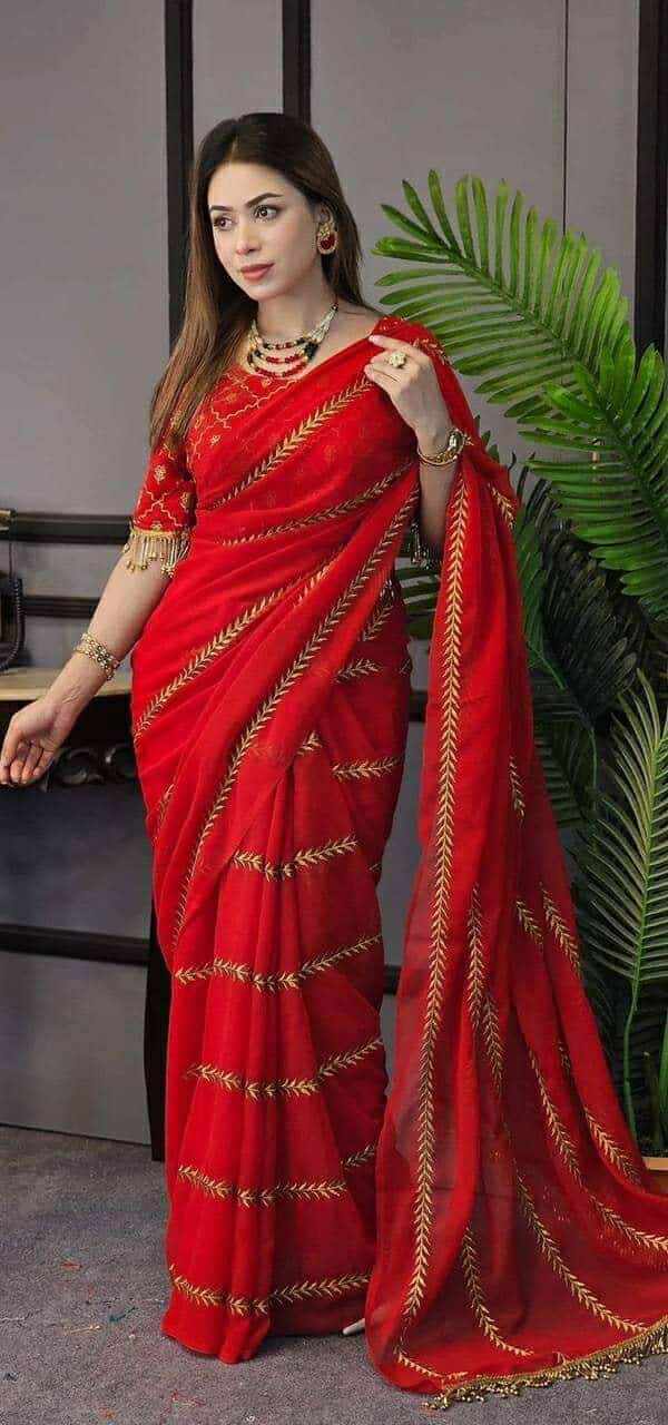 শাড়ির ফেব্রিকঃ ওয়েটলেস জর্জেট