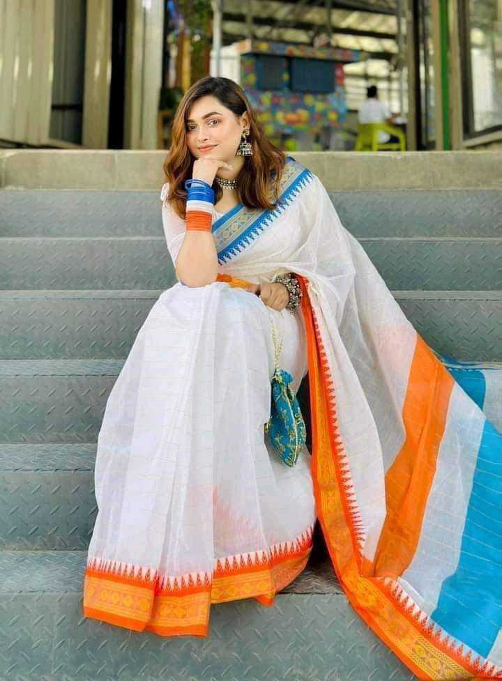 উৎসবের আনন্দে শাড়ির জাদু যা প্রতিটি মুহূর্তকে করে তোলে স্মরণীয়,