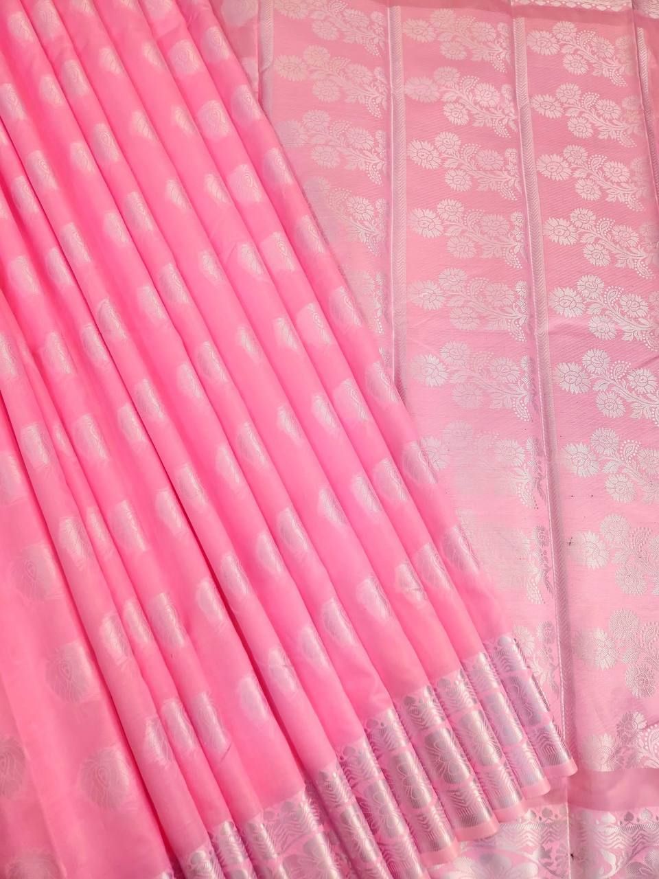 সফট সিল্ক কাতান শাড়ি
