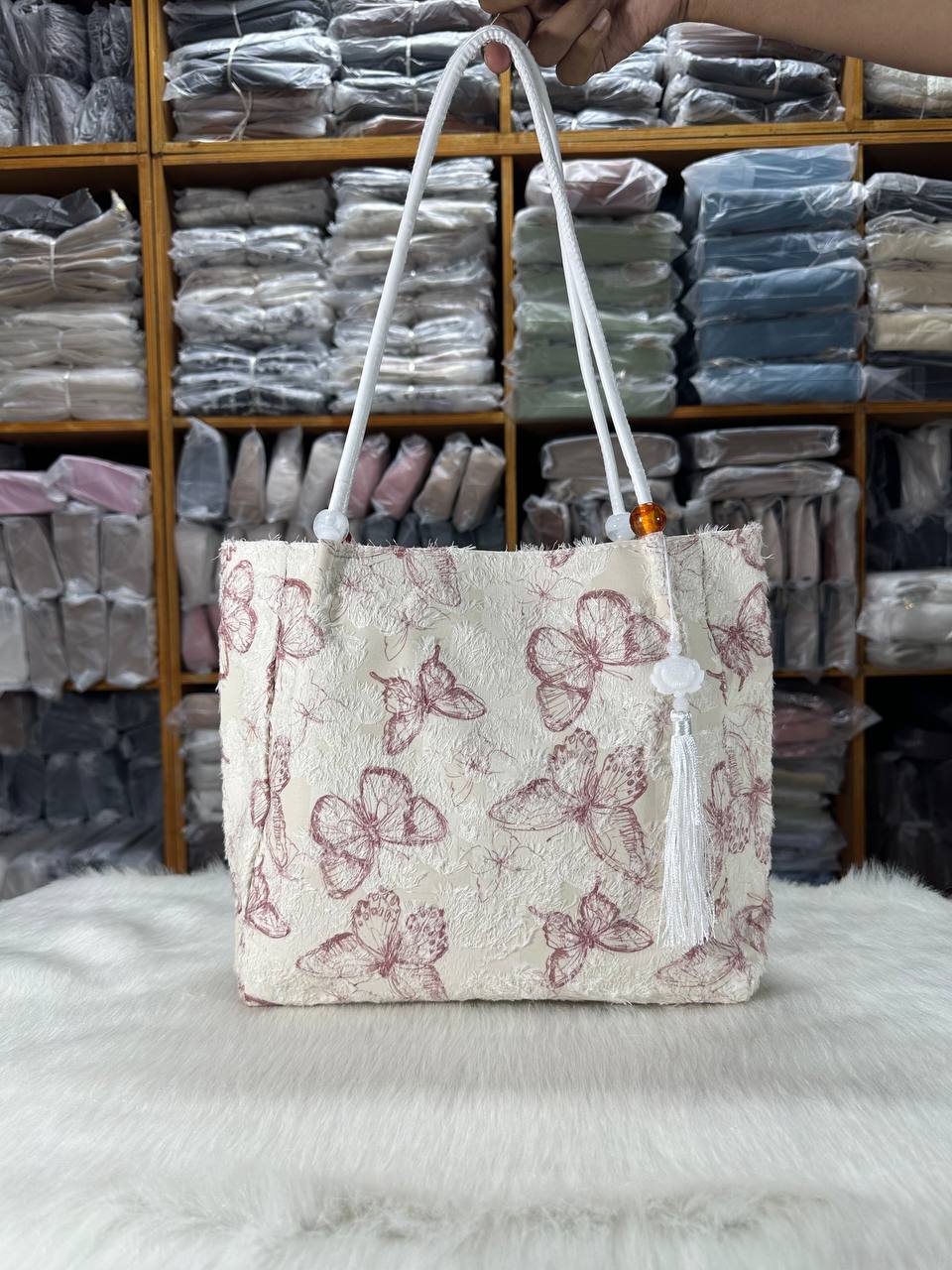 Tote bag