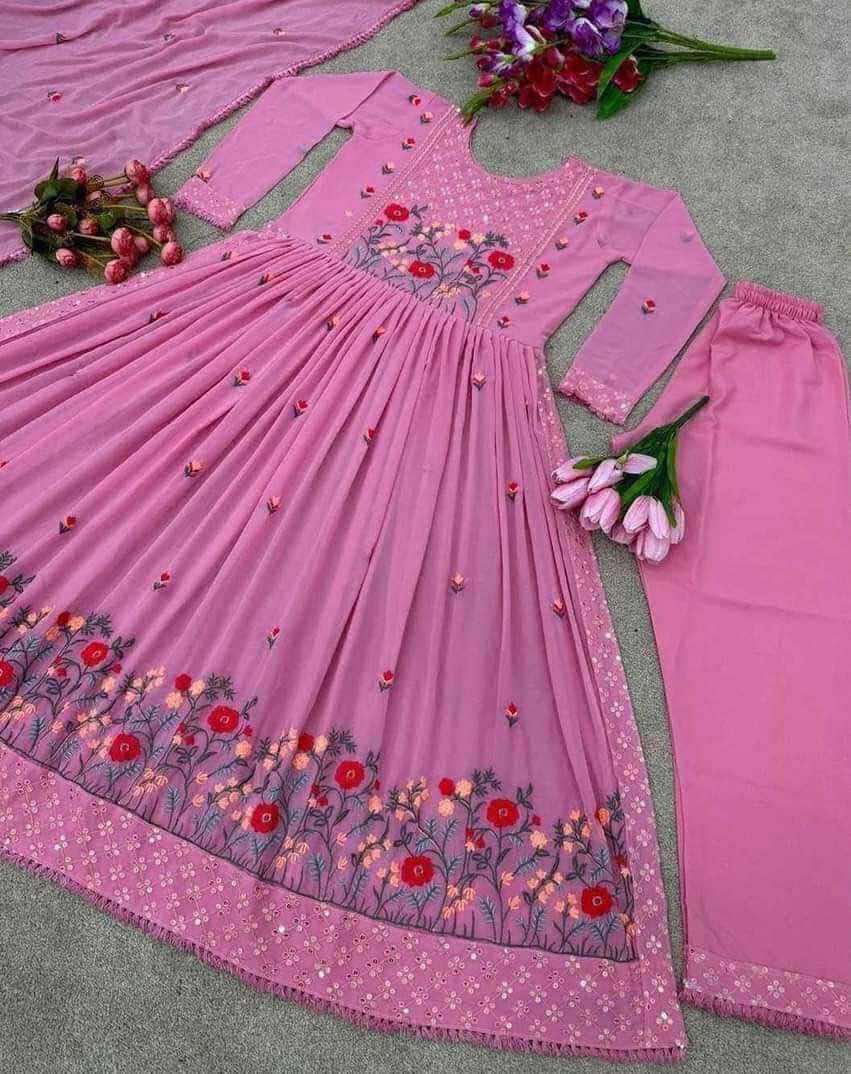 ?? নাইরা থ্রি পিস