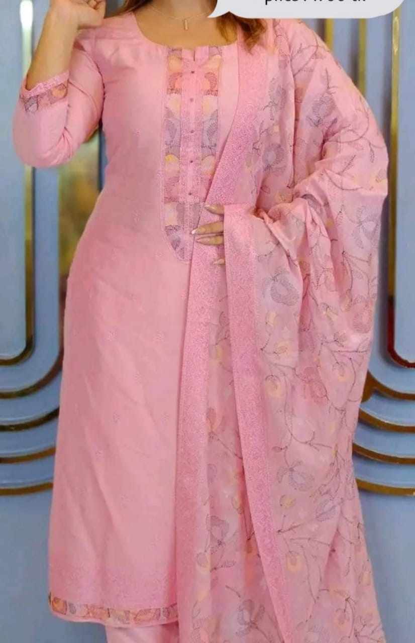 সুতি কাপড়ের উপরে কম্পিউটার কাজ