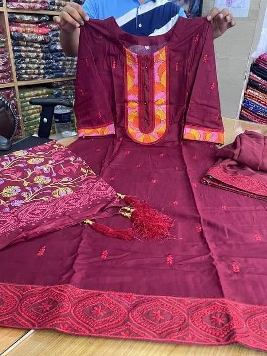 সুতি কাপড়ের উপরে কম্পিউটার কাজ