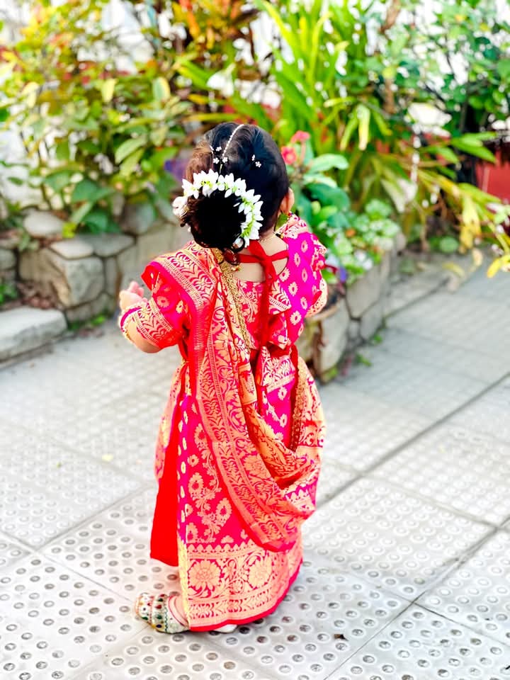 গোলাপি বেবি রেডি শাড়ি ( লেস সহ)
