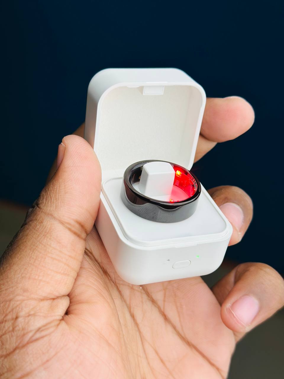 Smart finger ring for fitness tracking