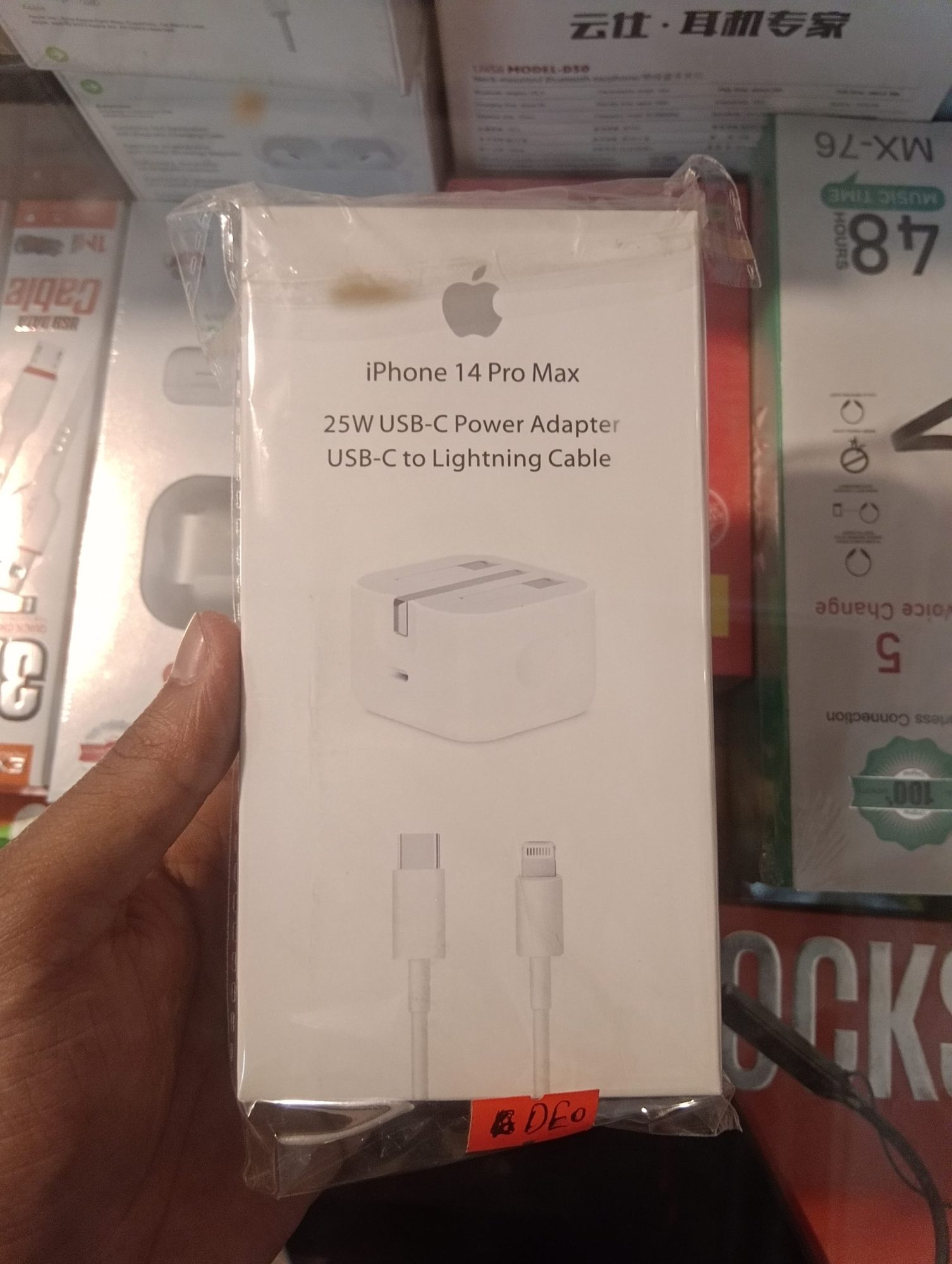 iPhone 14 Pro Max 25W USB-C Power Adapter USB-C to Lightning Cable(original)