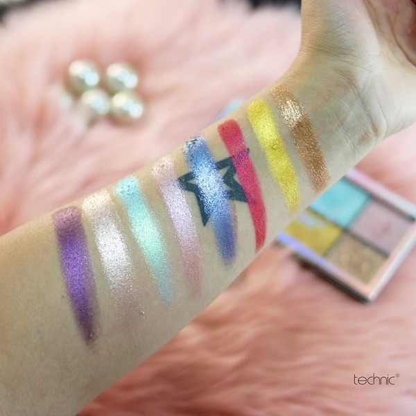 Technic Cream Pigment Eye Shadow Palette Hot Foil 20g