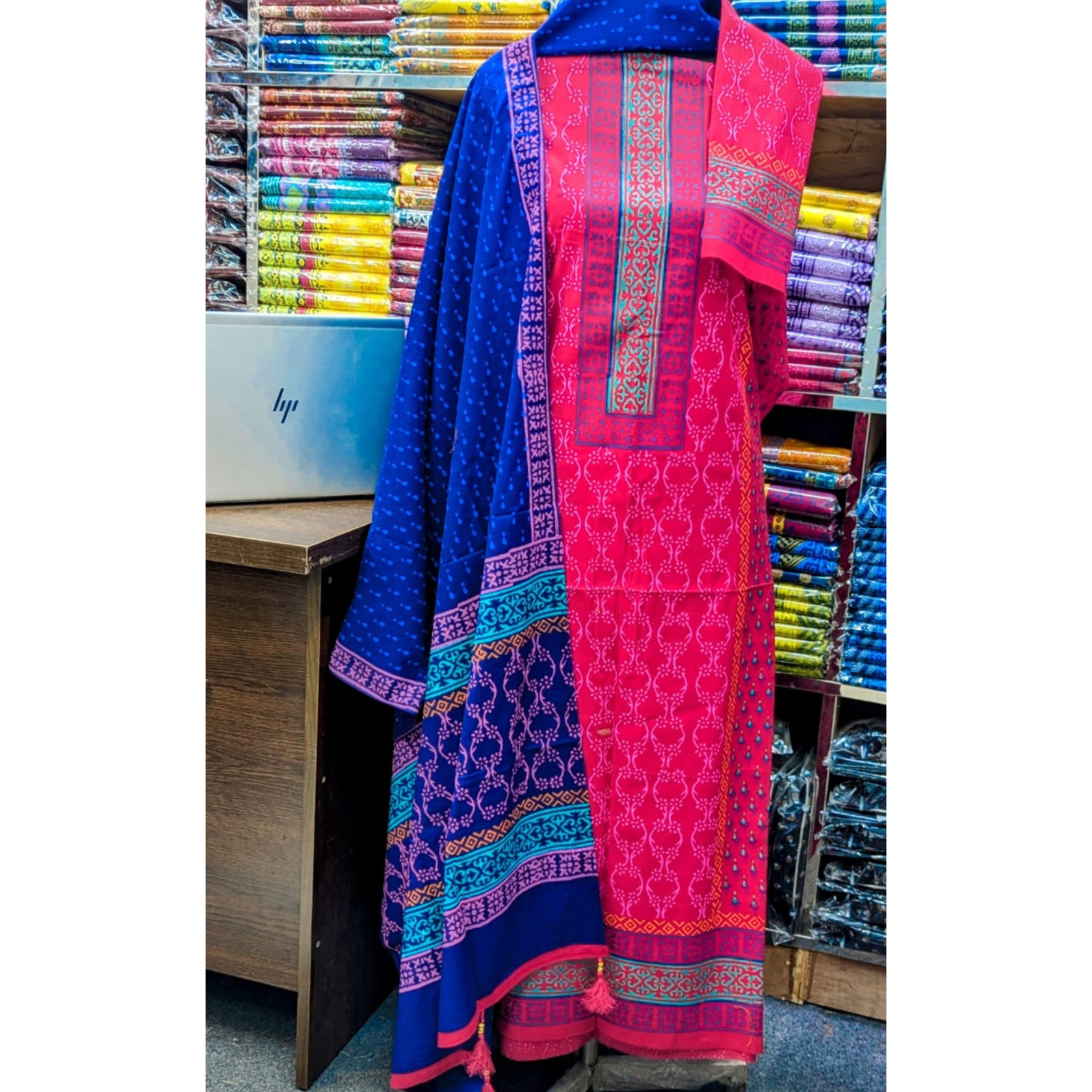 *স্টাইলিশ থ্রিপিছ সেট code: onuu