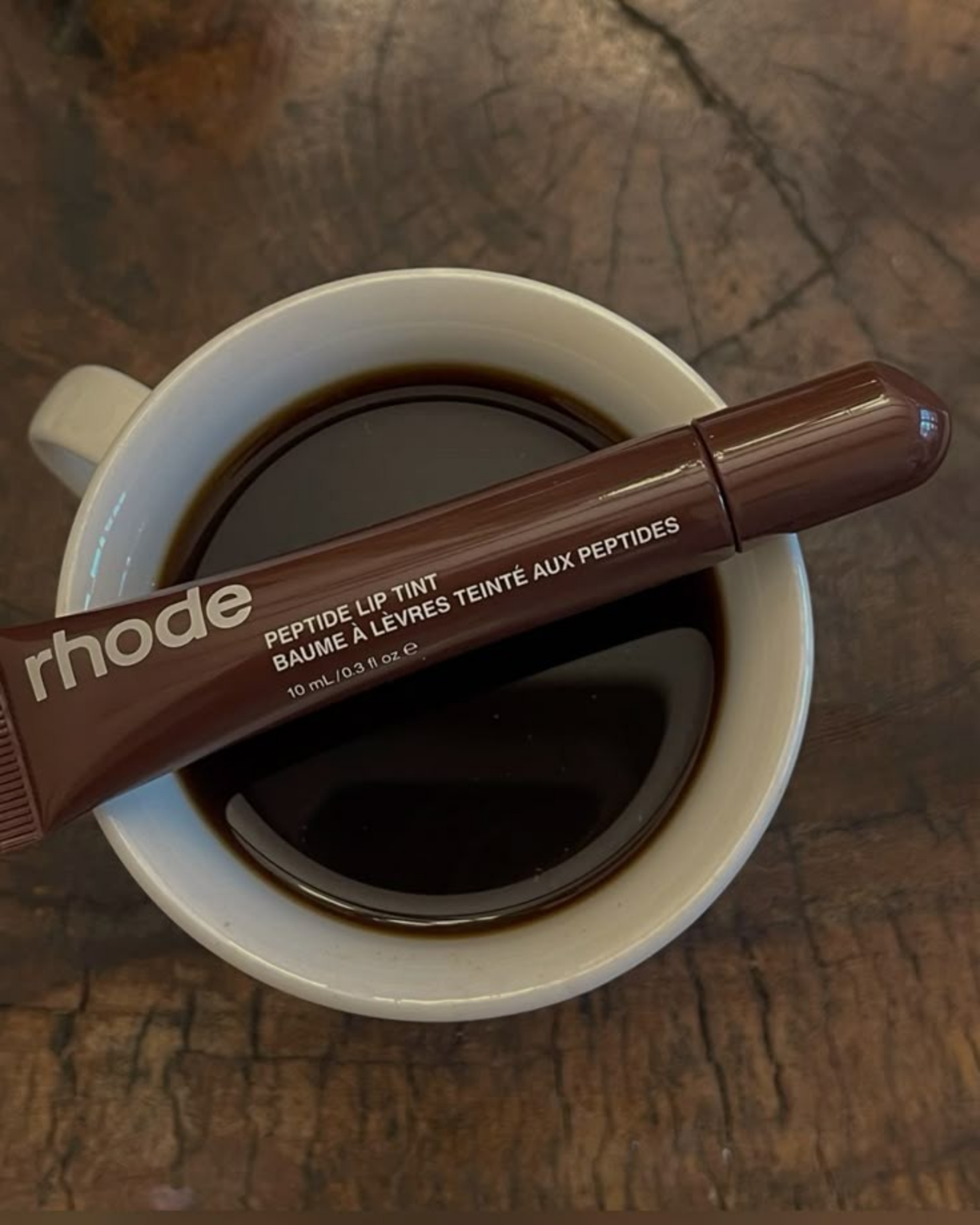 Rhode peptide lip treatment