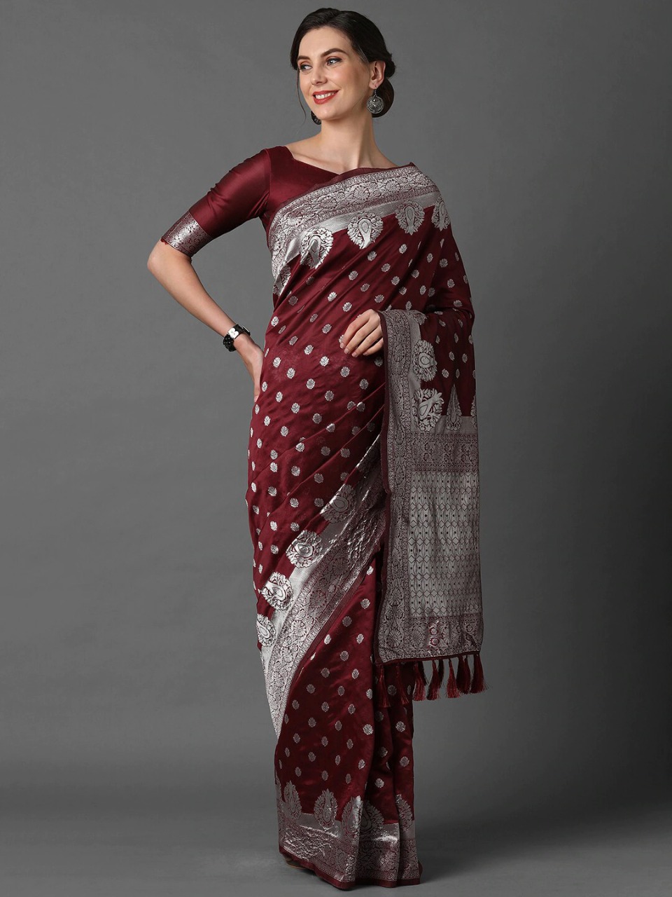 প্রিন্টেড সিল্ক শাড়ি (ব্লাউজ পিস সহ)