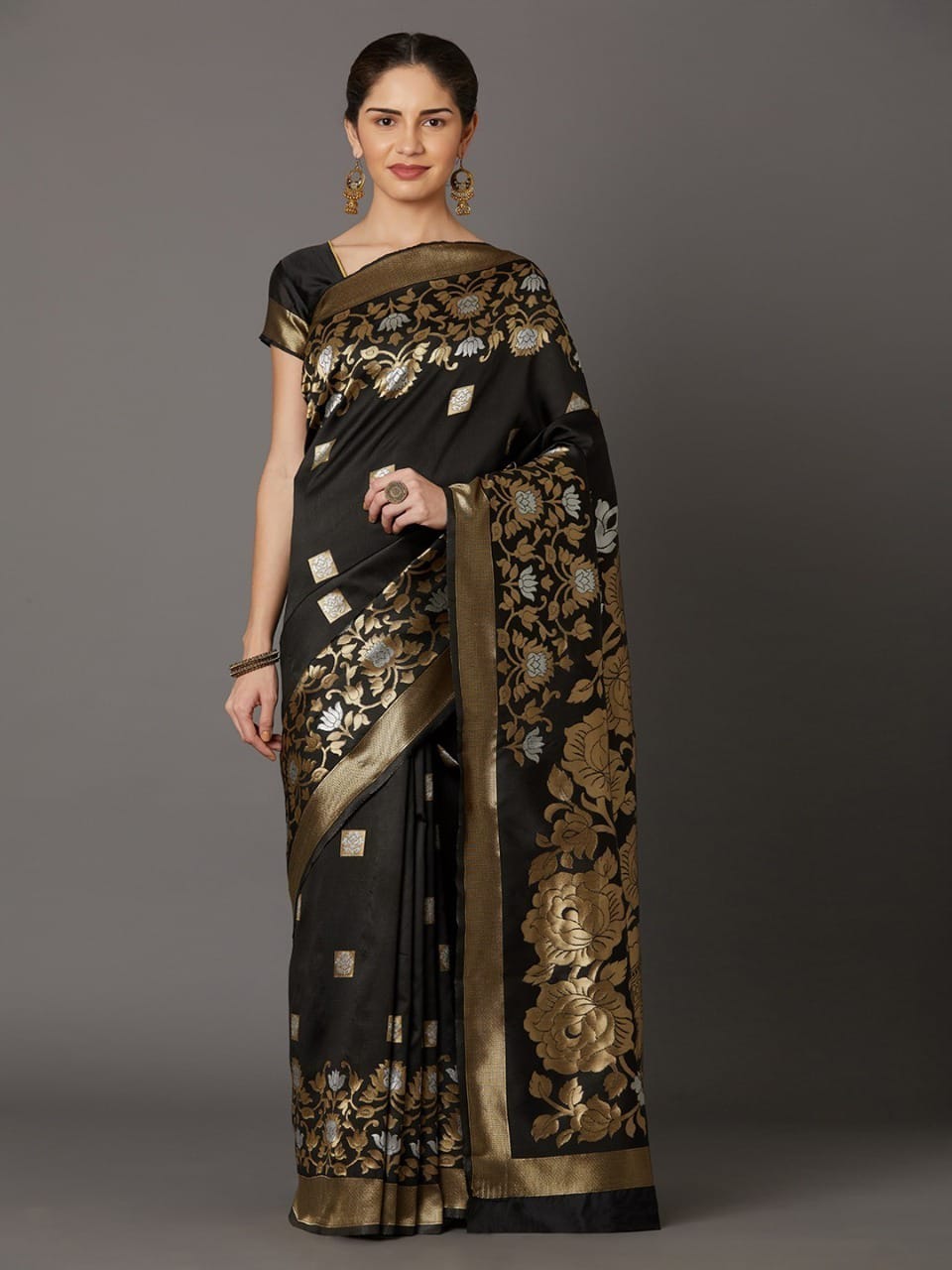 প্রিন্টেড সিল্ক শাড়ি (ব্লাউজ পিস সহ)