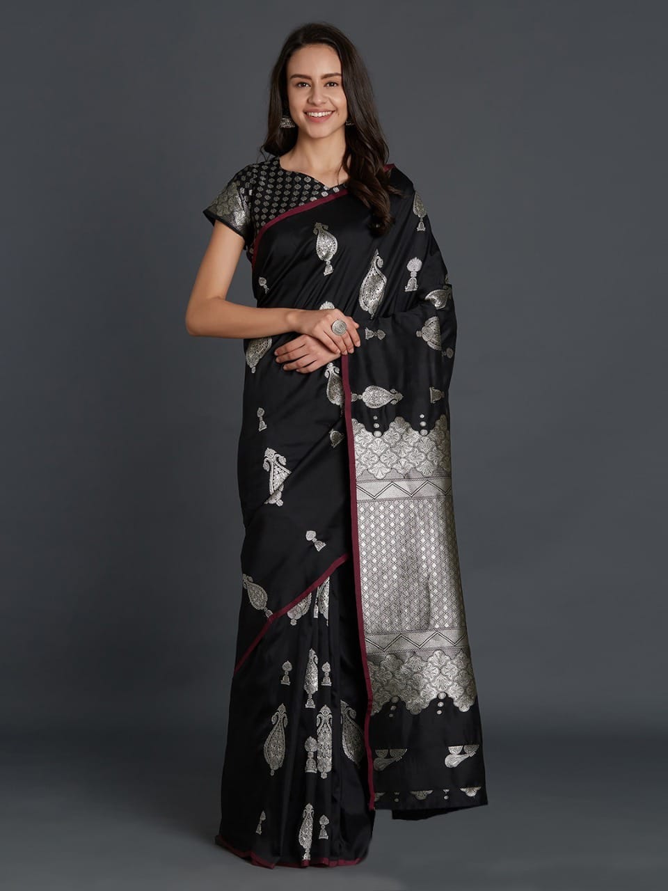 প্রিন্টেড সিল্ক শাড়ি (ব্লাউজ পিস সহ)