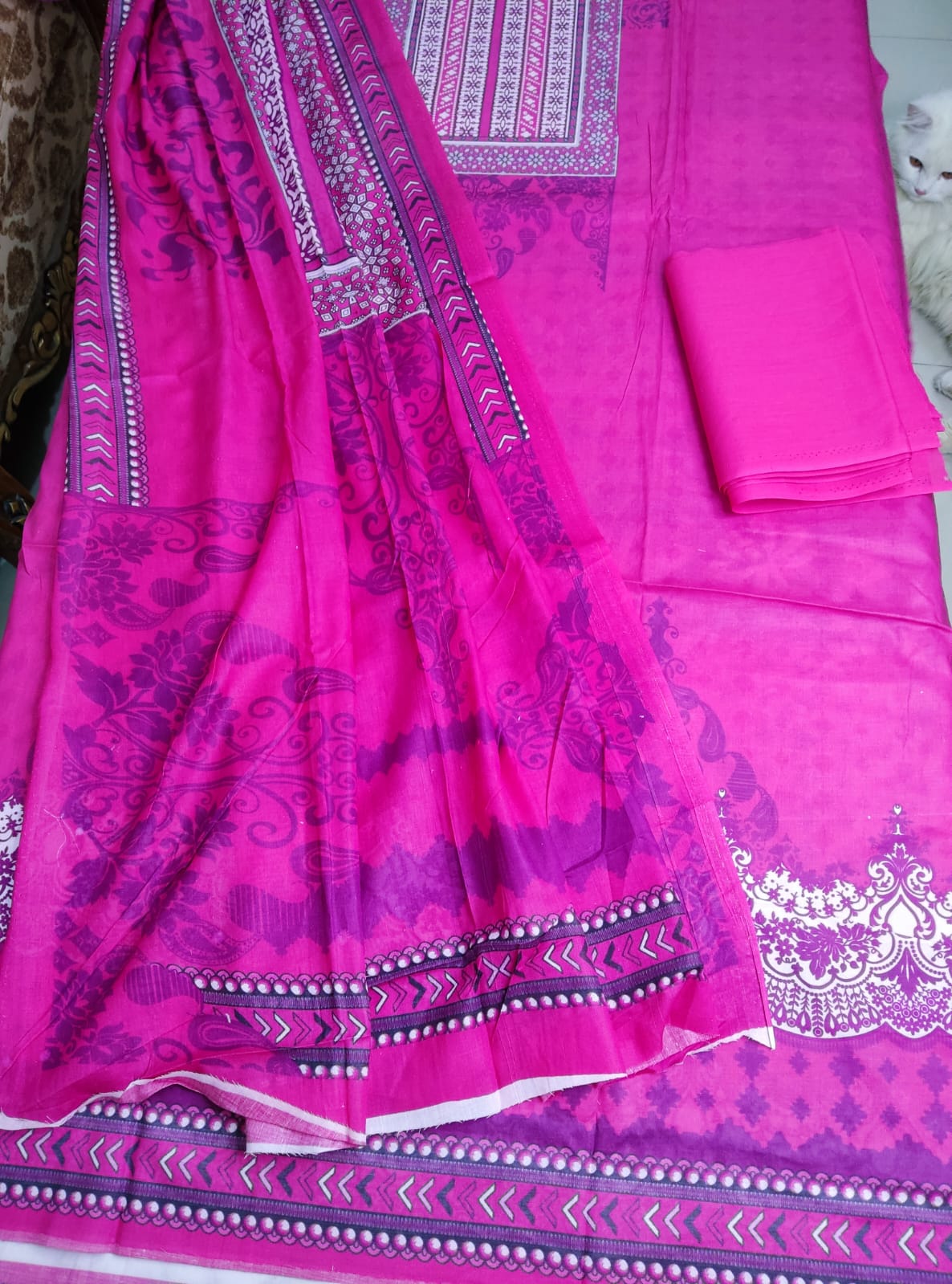 বুটিক্স থ্রীপিস