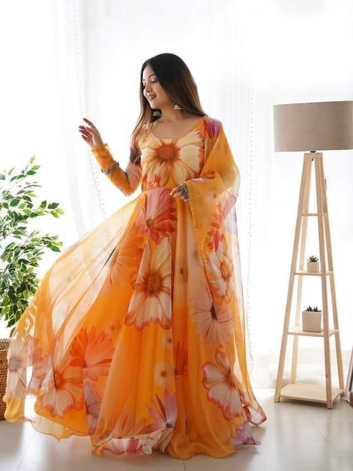?রেডিমেড জর্জেট গাউন থ্রি পিস।?