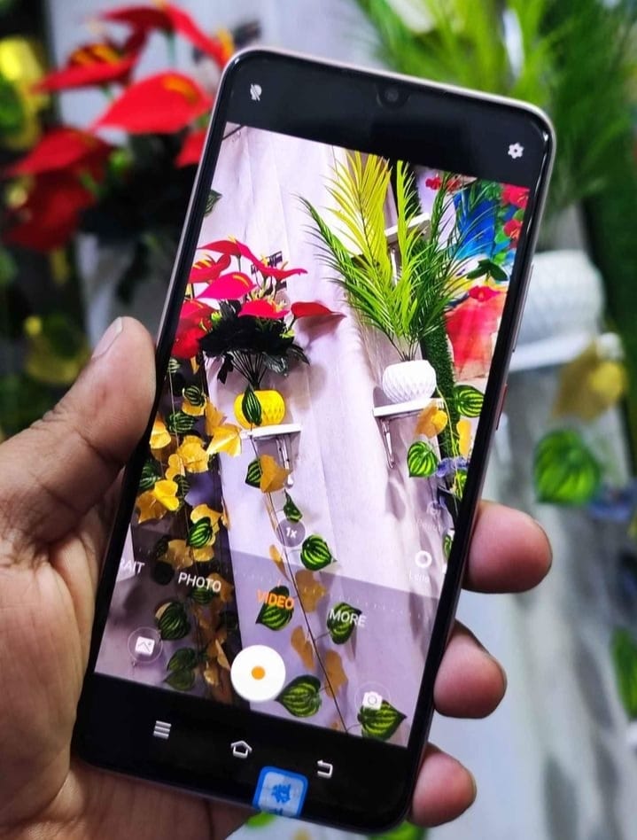 Vivo S1 Pro 8GB RAM 128GB ROM with 4500mAh battery, in Display Finger