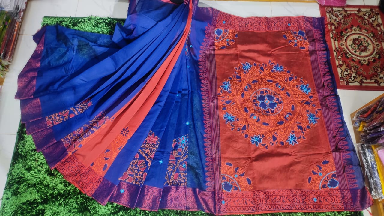 এমব্রয়ডাড়ী ধুপিয়ানসিল্ক শাড়ী