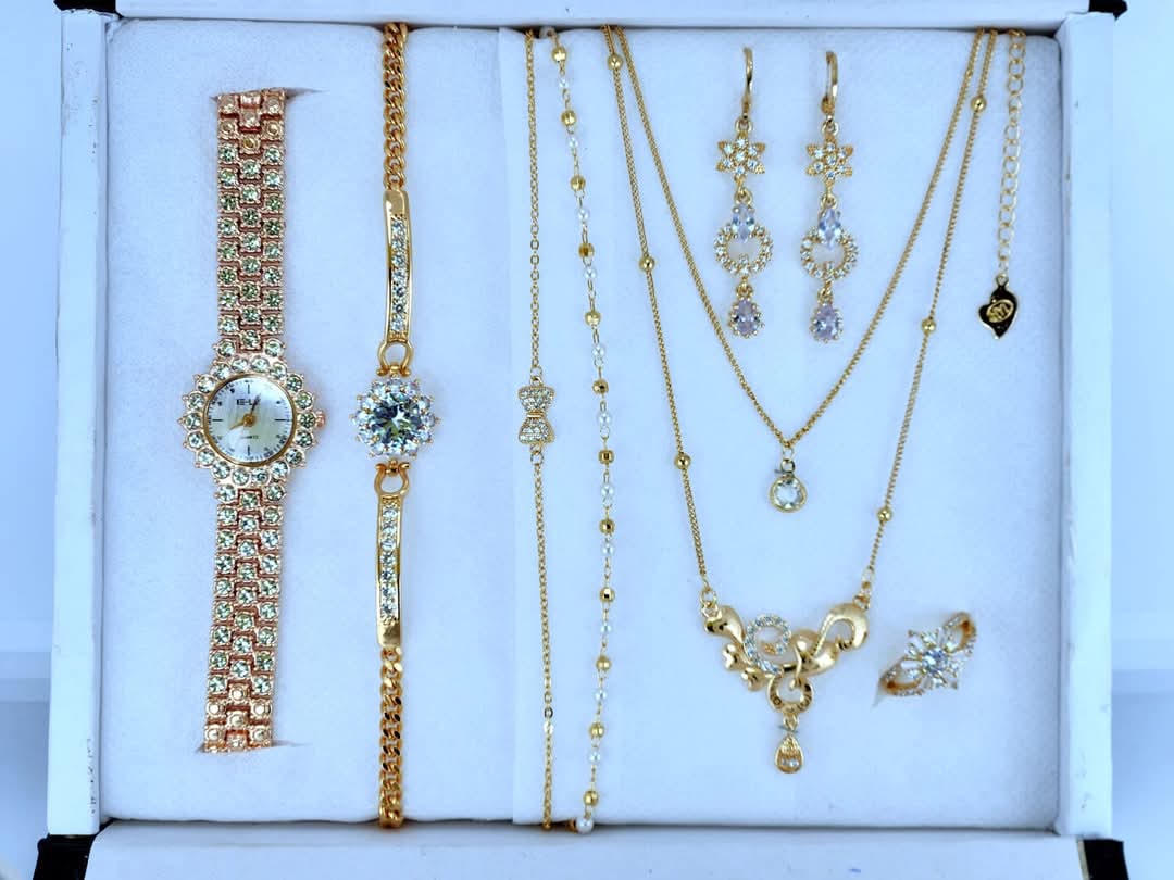 Women Watch Combo