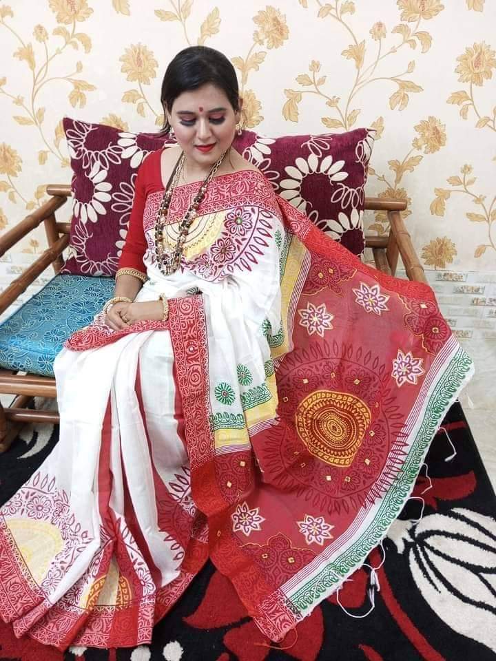 ধুপিয়ান সিল্ক শাড়ি