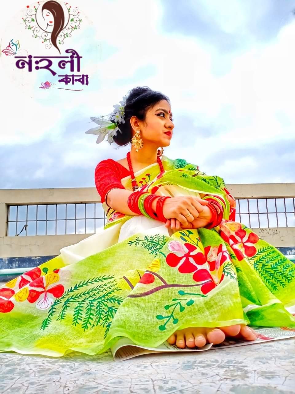 হাফসিল্ক শাড়ীতে হ্যান্ডপ্রিন্ট তুলির কাজ করা