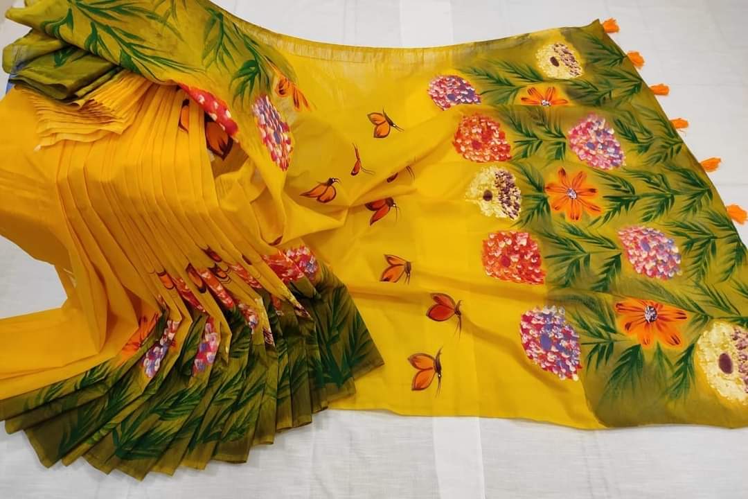 হাফসিল্ক শাড়ীতে হ্যান্ডপ্রিন্ট তুলির কাজ করা