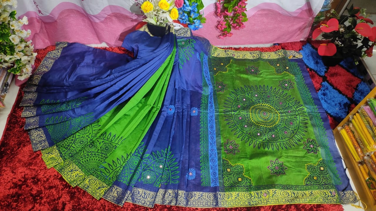 এমব্রয়ডাড়ী ধুপিয়ানসিল্ক শাড়ী