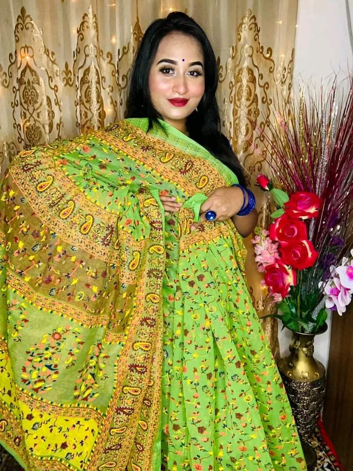 হাফ সিল্ক স্ক্রিন প্রিন্ট শাড়ি