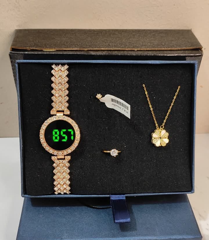 Women Watch Combo