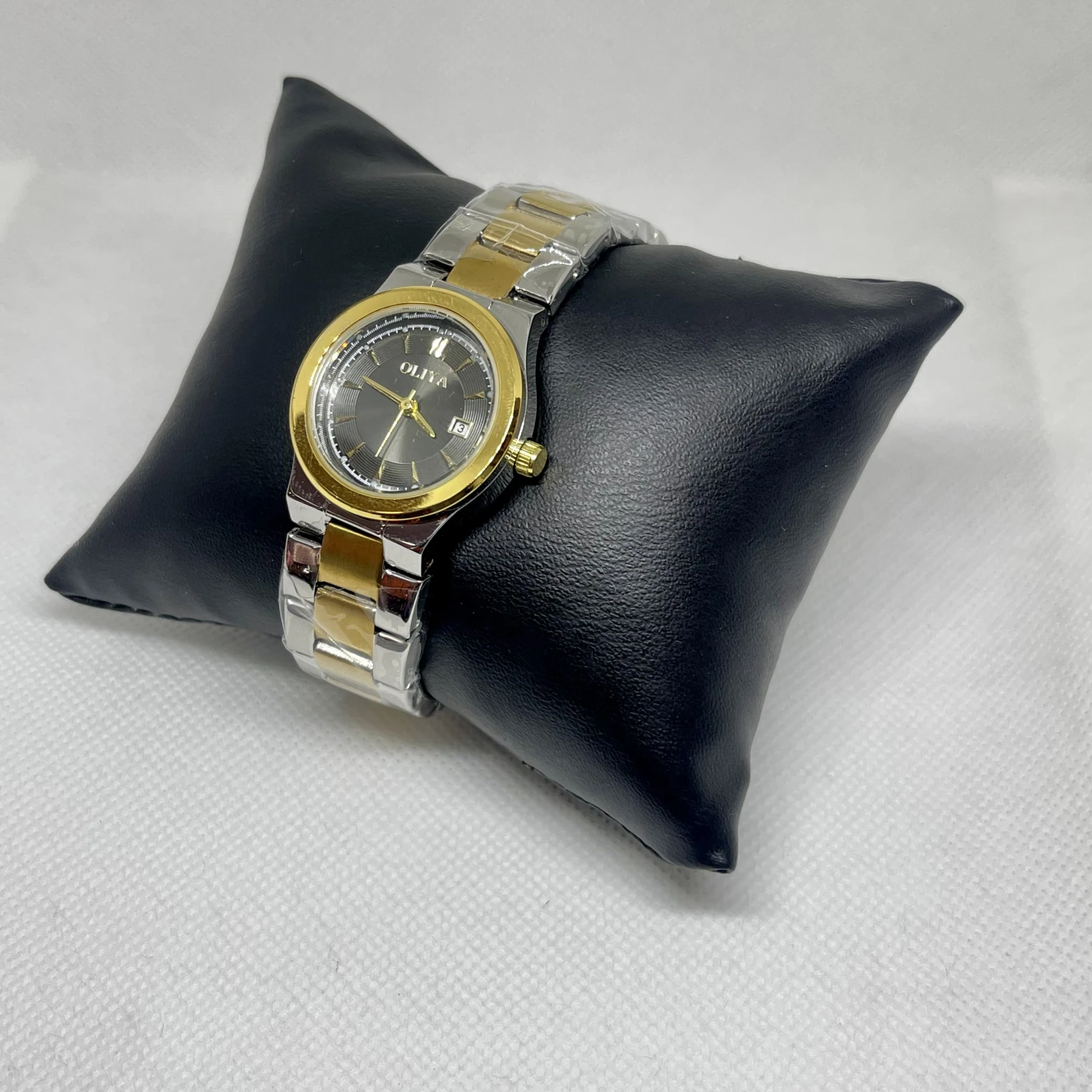 Couple OLIYA Luxury Trendy Elegant Design Watch 100% waterproof